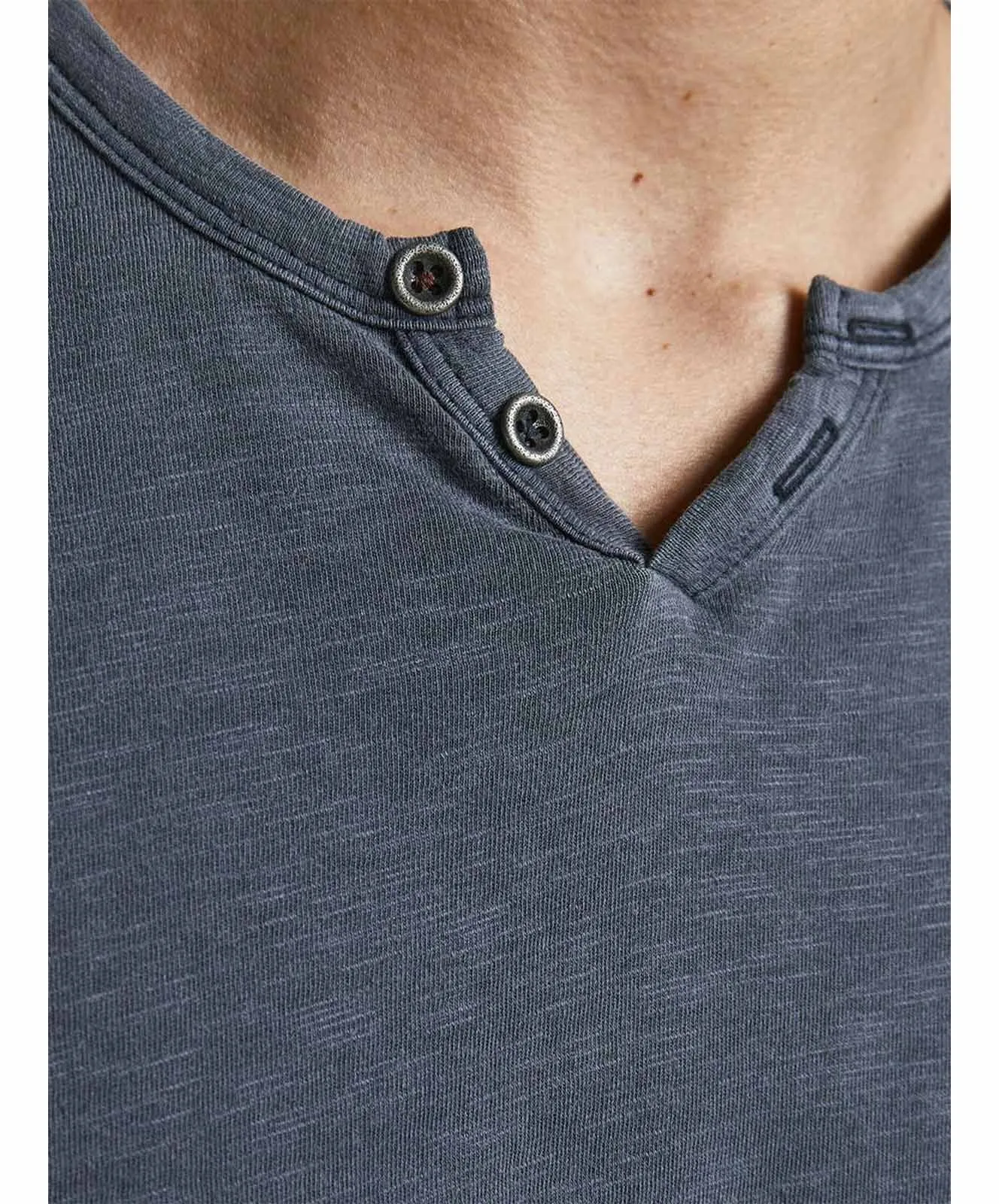 Herren Shirt Split Neck Tee von Jack & Jones in Navy Blue