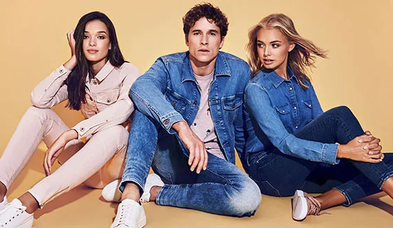 Shoppe hier die angesagtesten Jeans Farben